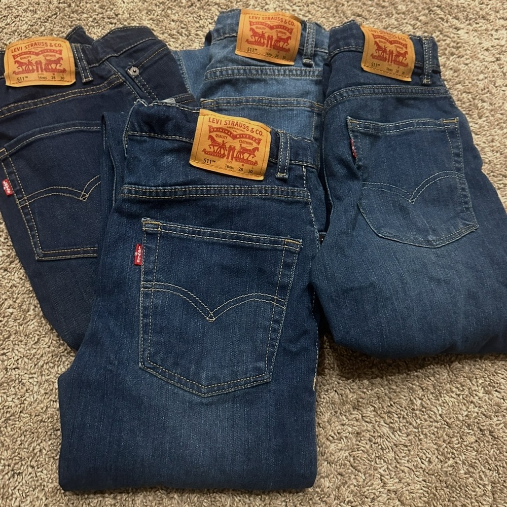 Levi's boys Dark and Medium Blue Jeans (4 pairs)